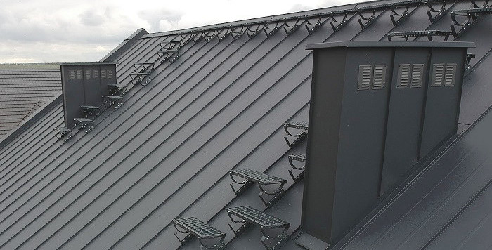 Komunikacja dachowa | ławy i stopnie kominiarskie